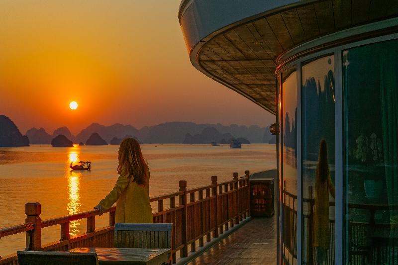 Heritage Line Ylang Cruise - Halong Bay & Lan Ha Bay Халонг Екстер'єр фото